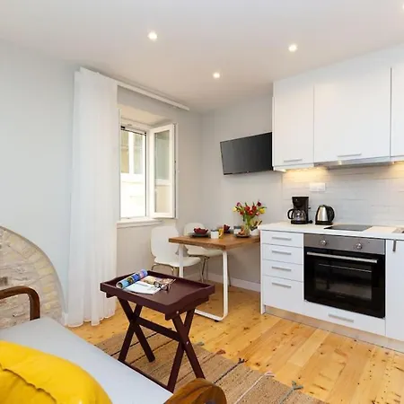 Spianada Wood & White - Minimal Fabulous Apt!