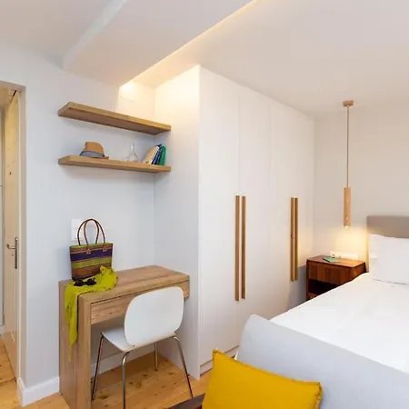 Spianada Wood & White - Minimal Fabulous Apt!