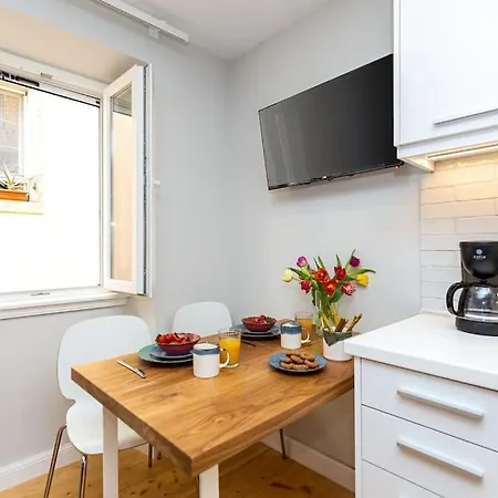 Spianada Wood & White - Minimal Fabulous Apt! Apartment *